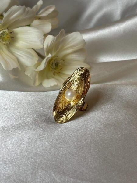 Oval pearl Adjustable Ring
