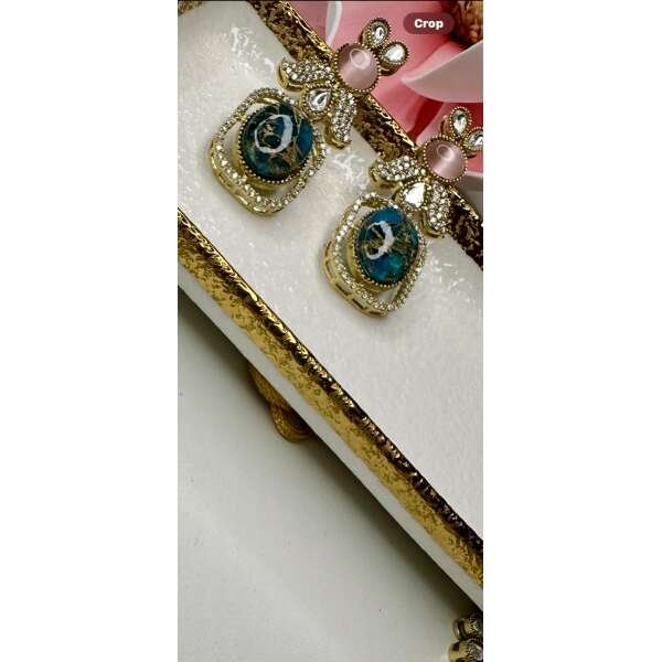 Bollywood ethnic Indian golden  a finish  marble stone with ad /kundan stone, designer blue color with pink accent stones - Image 5