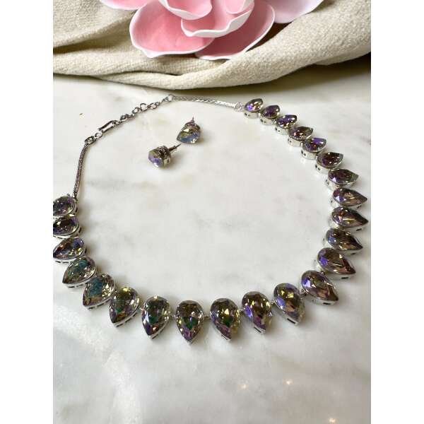 beautifully crafted Sworaski crystals necklace set with studs/wedding /silver plated/rhodium finish adjustable. - Image 3