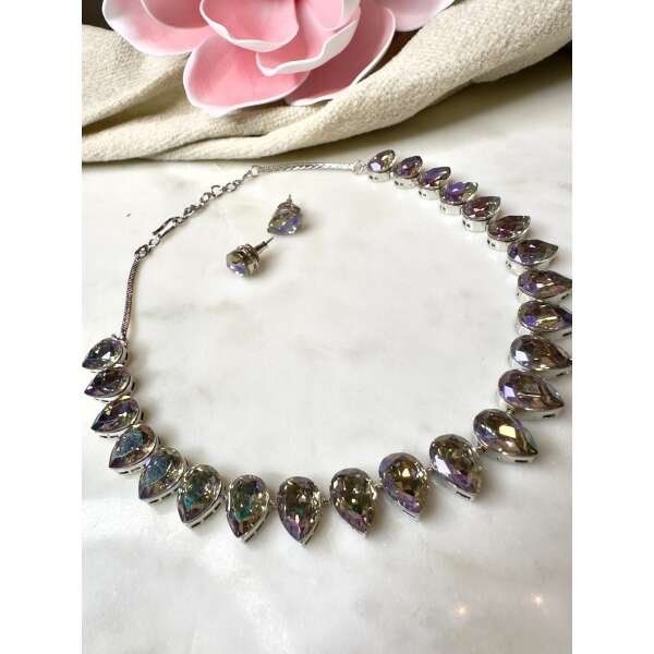 beautifully crafted Sworaski crystals necklace set with studs/wedding /silver plated/rhodium finish adjustable. - Image 2