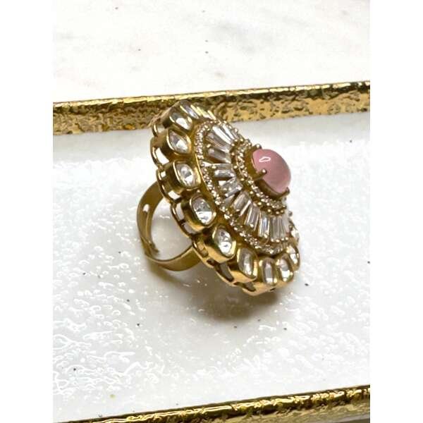 Maha Rani Gold plated antique finish kundan bold ring - Image 3