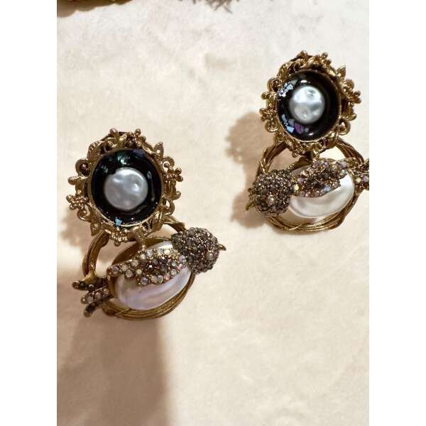 Bollywood ethnic Indian designer bird choker set antique gold finish set with mother of pearls - Image 5
