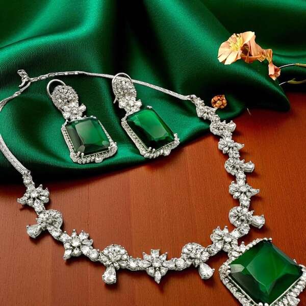 Bollywood  Indian designer American daimond cubic zarconia AD set,green emerald stone - Image 2