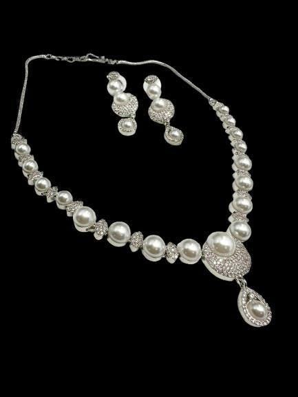 Micro CZ Stone Setting Necklace Set with Earrings - Elegant Pearl & CZ Jewelry - Image 3