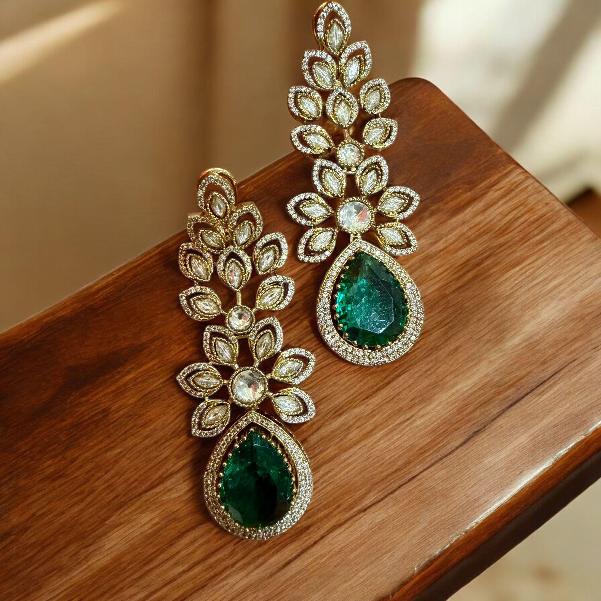 Emerald Green Kundan Earrings | Gold Tone Indian Bridal Jewelry - Image 2