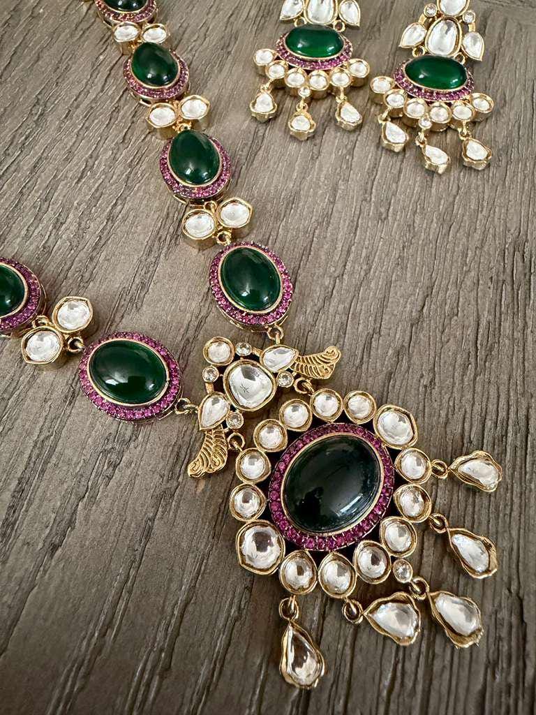 Green Stone Kundan Necklace Set with Earrings, Gold Plated Indian Bridal Jewelry - Image 2