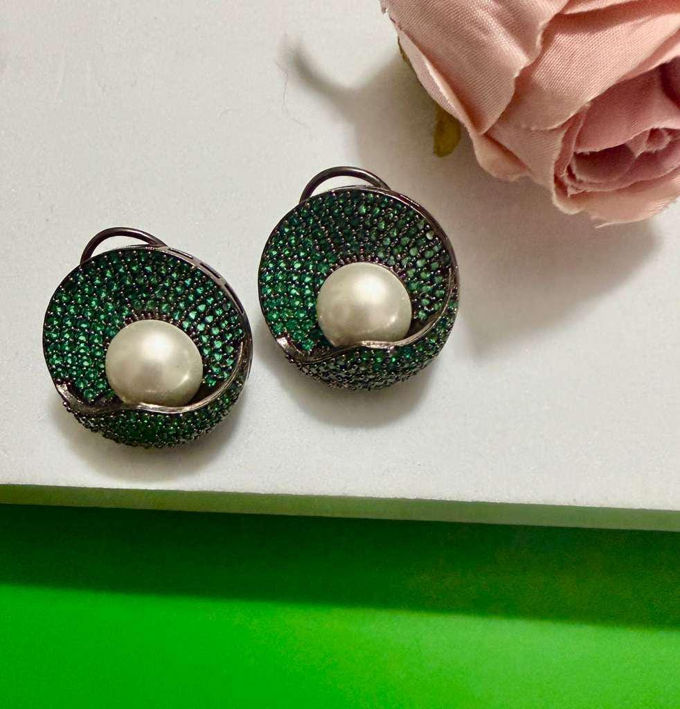 Emerald Green Pearl Stud Earrings Vintage Statement Earrings Luxury Round Stud Earrings